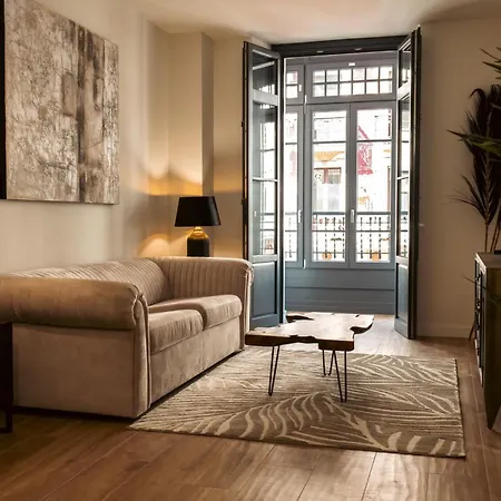 1907 Apartment