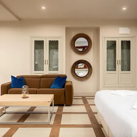 1907 Apartment