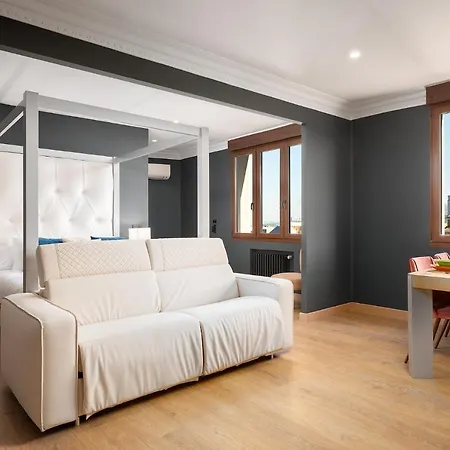 1907 Apartment *